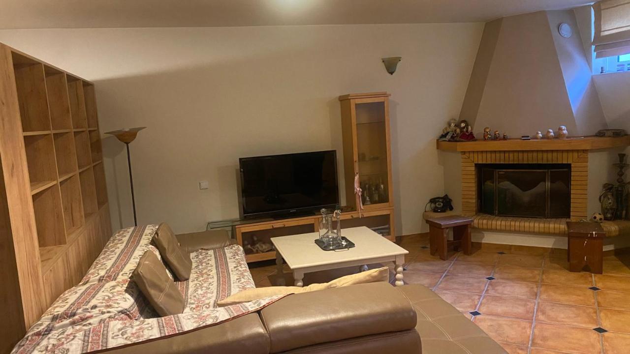 Faraí Seaside Family Apartment - Kalamata מראה חיצוני תמונה